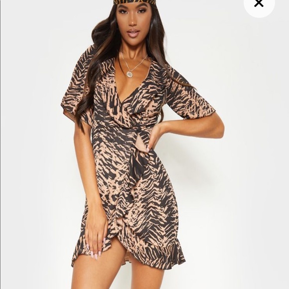 PrettyLittleThing Dresses & Skirts - Gorgeous tiger print dress!